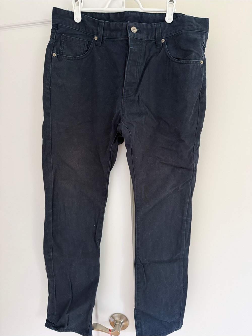 H&M Men Slim Straight Jeans in Black